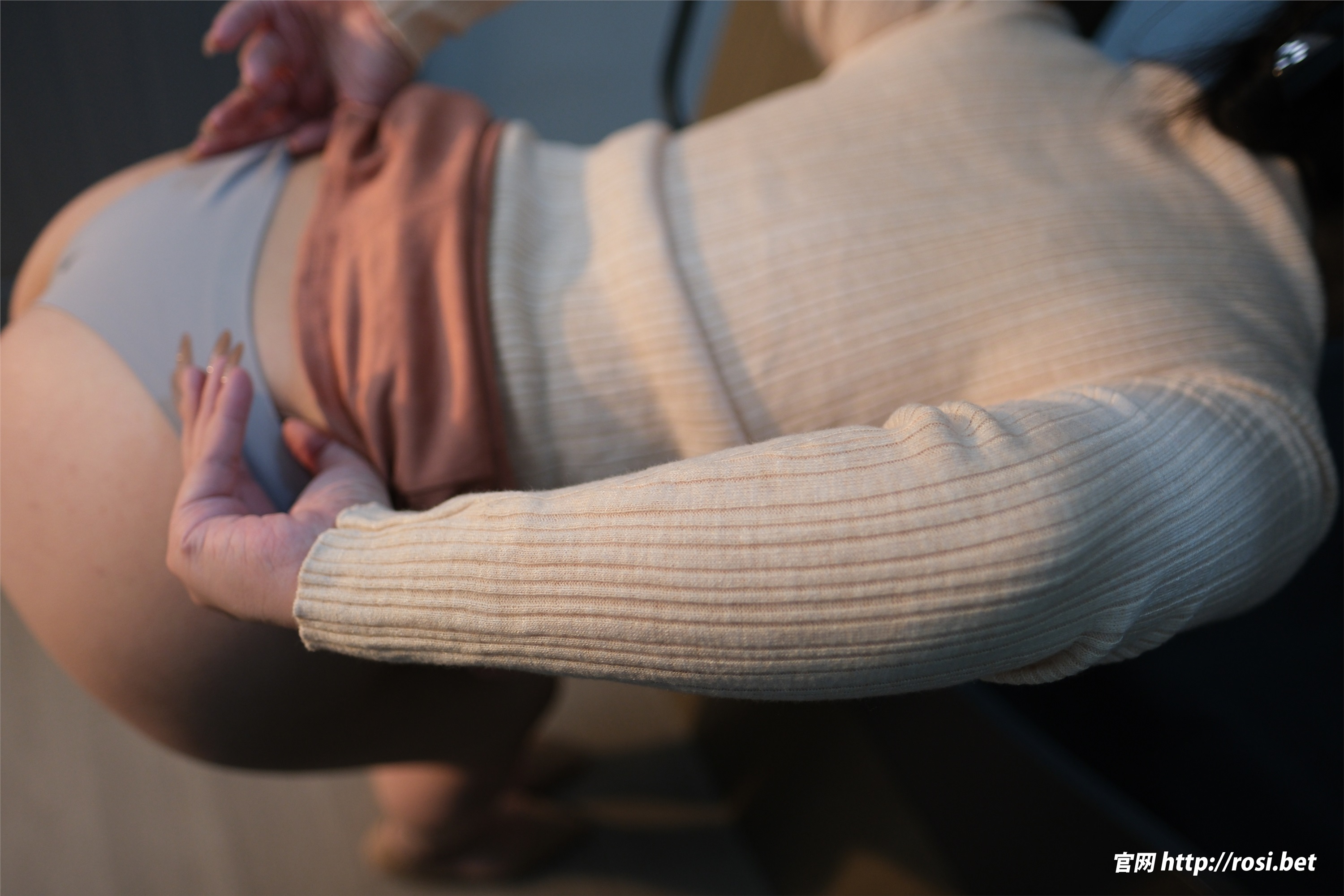 ROSI写真 2025.10.23 NO.5071